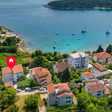 Seaside 064 By Guide * Pula