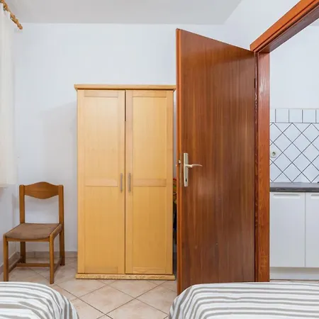 Seaside 064 By Guide * Pula